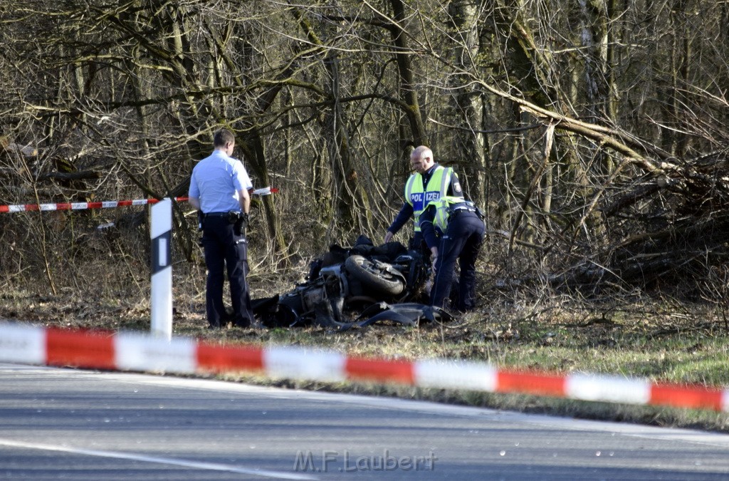 Schwerer VU Krad Fahrrad Koeln Porz Alte Koelnerstr P158.JPG - Miklos Laubert